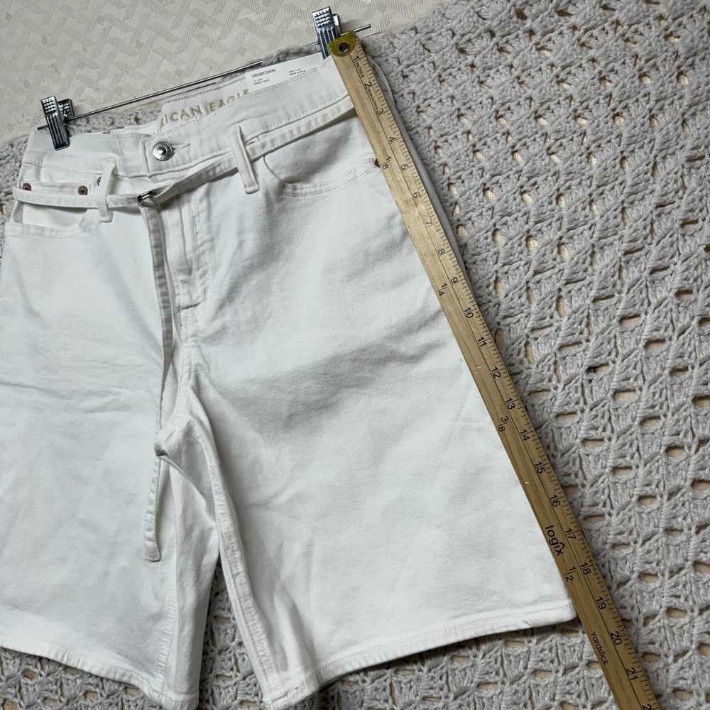 American Eagle Bermuda Denim Shorts Women Sz 2 White Stretch Pockets Button - Picture 12 of 14